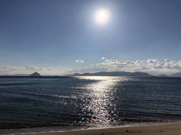 瀬戸内海の無人島「くじら島」