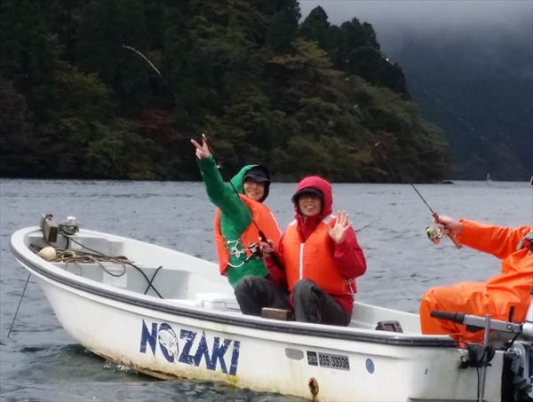 社内イベント_ワカサギ釣り_芦ノ湖