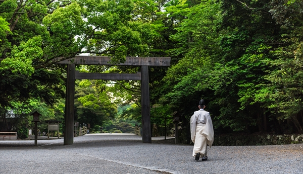 伊勢神宮団体参拝_内宮_神職