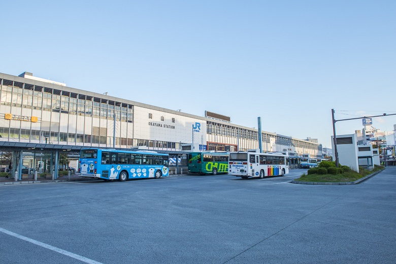 岡山駅前