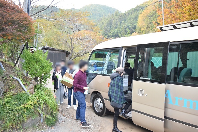 貸切バスなら飲んでも寝てもOK楽ちん