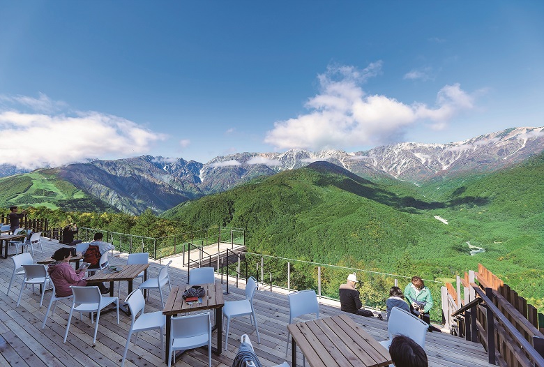 絶景テラス「HAKUBA MOUNTAIN HARBOR」